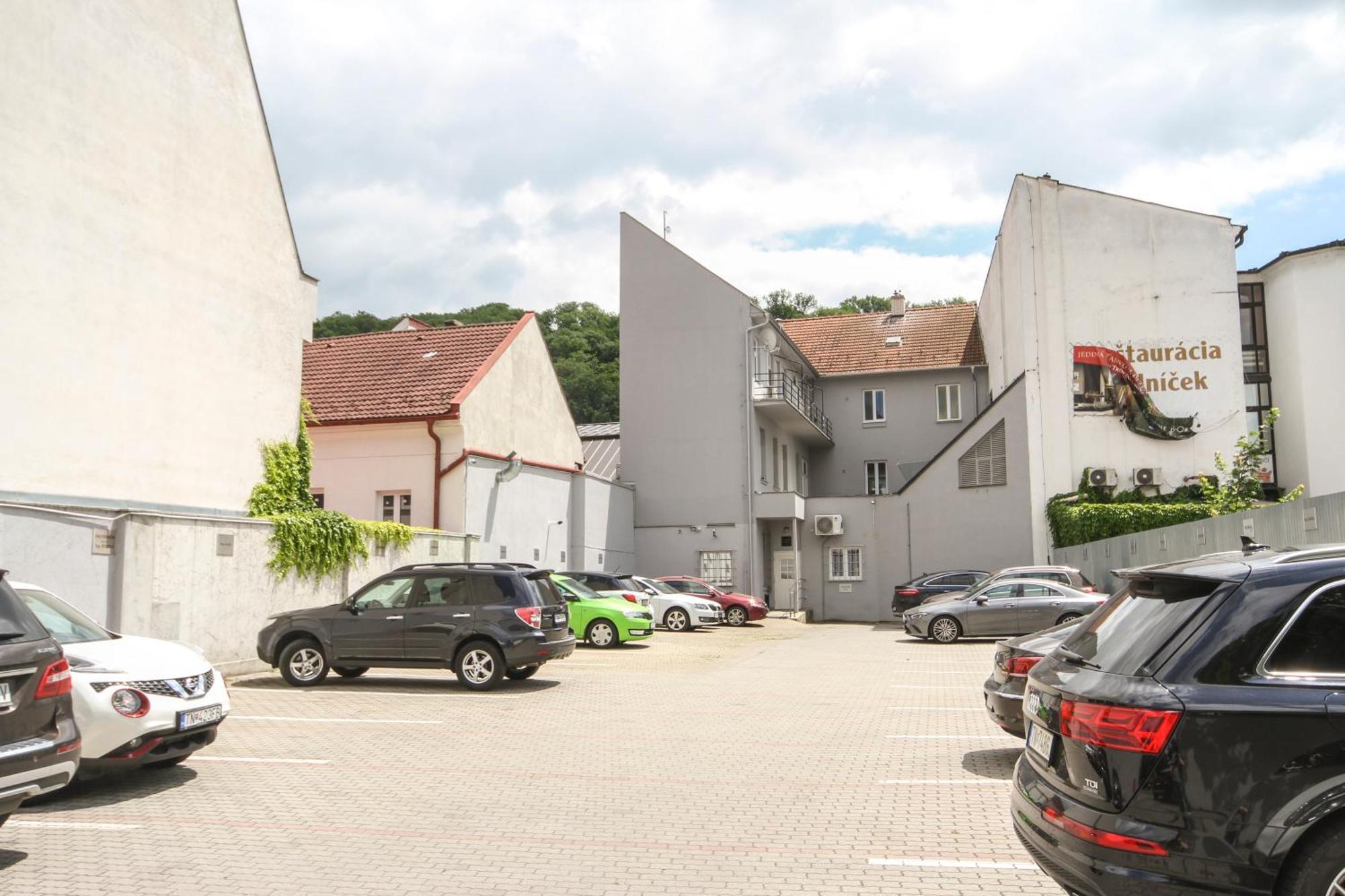 Apartman Vita Deluxe Trenčín Dış mekan fotoğraf