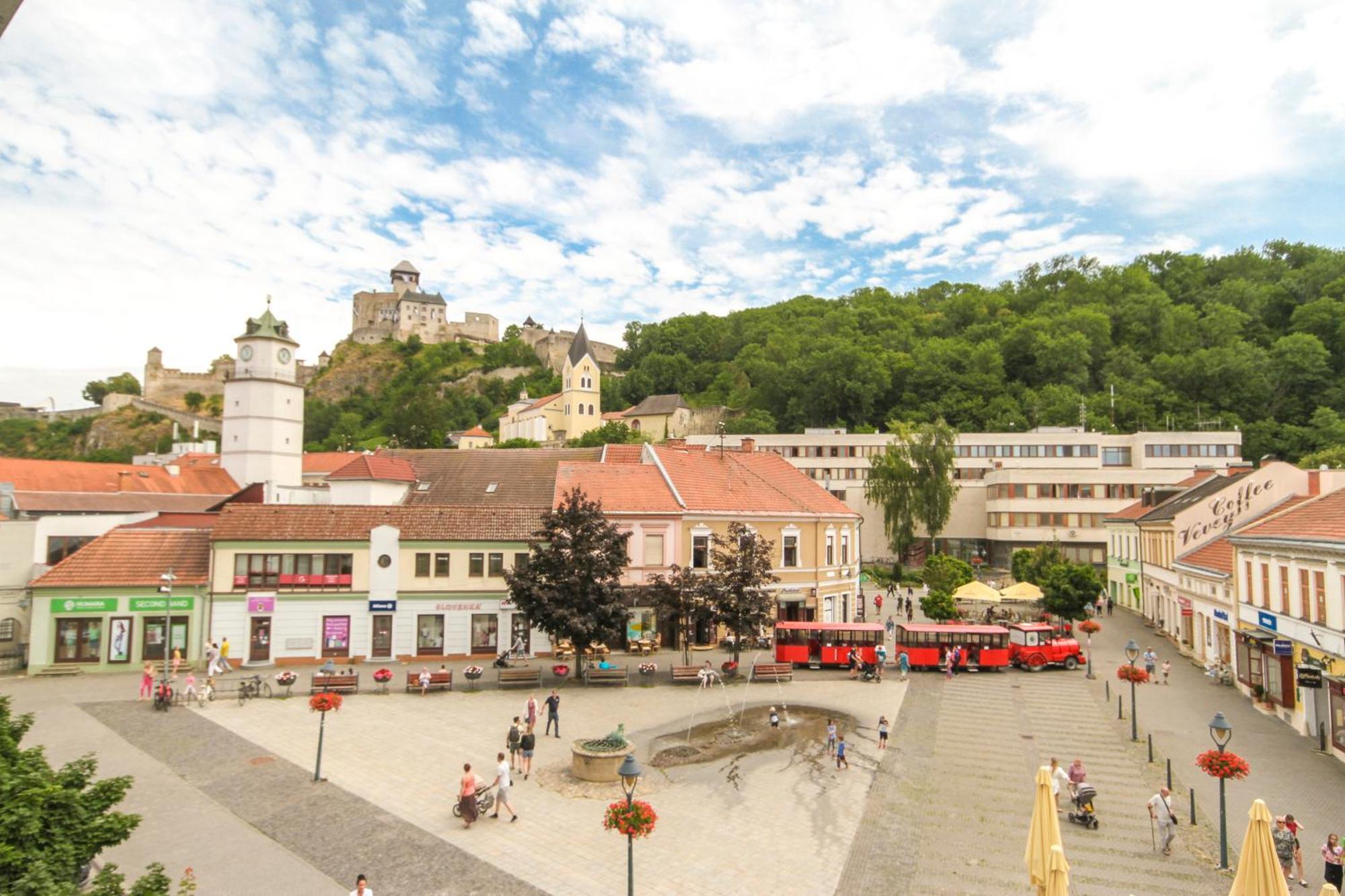 Apartman Vita Deluxe Trenčín Dış mekan fotoğraf